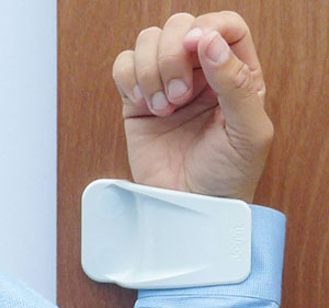 Jamm hands-free door handle