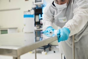 Environmental services versus HAIs