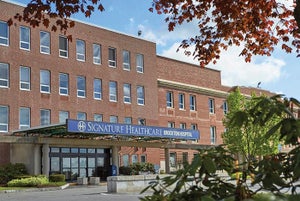 Signature Healthcare ups its investment in clean energy