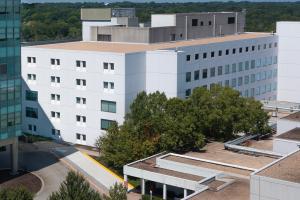 AdventHealth Shawnee Mission Tower 2