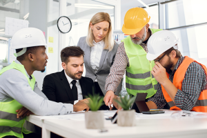 Construction managers and facilities managers meeting